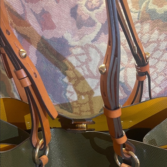 🦆 Dooney & Bourke Olive Green Shoulder Bag - Picture 5 of 16